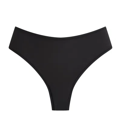 Skims Fits Everybody Thong In Black