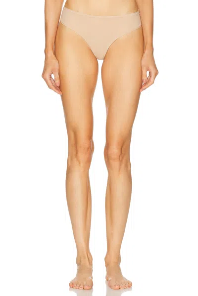 SKIMS FITS EVERYBODY THONG