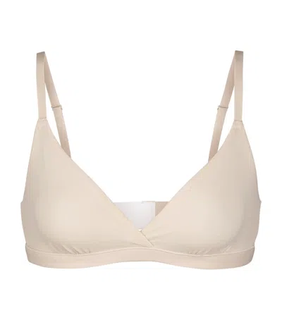 SKIMS FITS EVERYBODY TRIANGLE BRALETTE