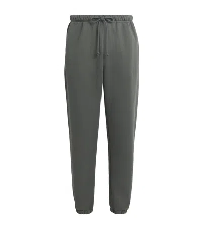 Skims Fleece Lounge Classic Straight Sweatpants In Green