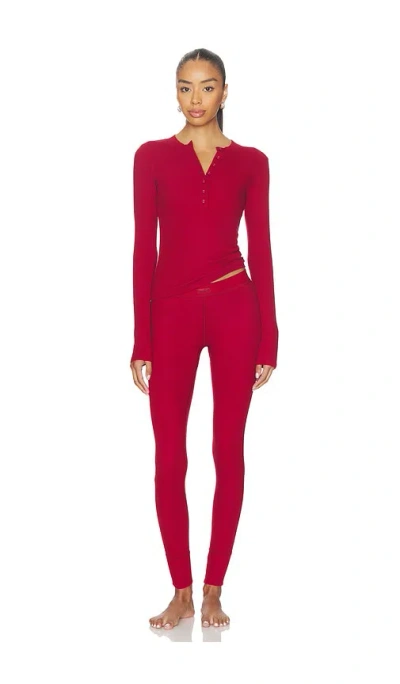 Skims Henley And Legging Set In Red