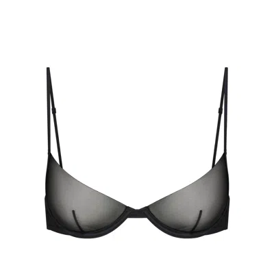 Skims Invisible In Black