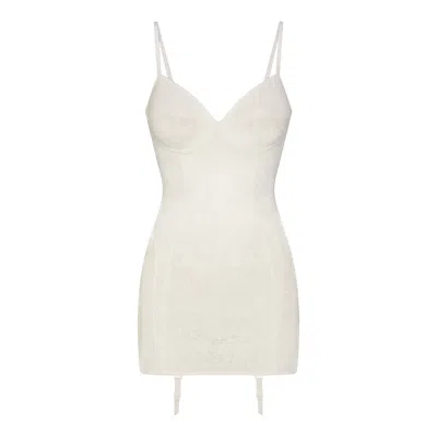 Skims Lace Shapewear In Ivory