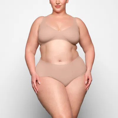 Skims Large In Silver