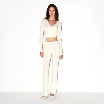 Skims Lightweight Modal In White