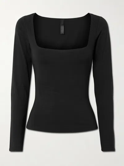 Skims Long-sleeved T-shirt In Black
