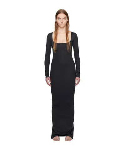 Skims Low Round Neck Dress In Black