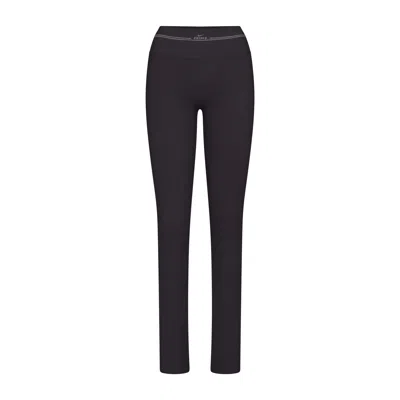 Skims Nike Ribbed Seamless In Obsidian/armor