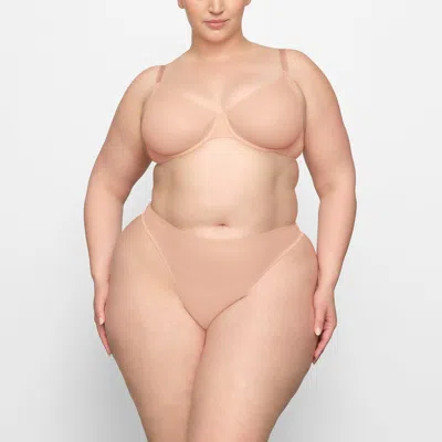 Skims No Show In Silver