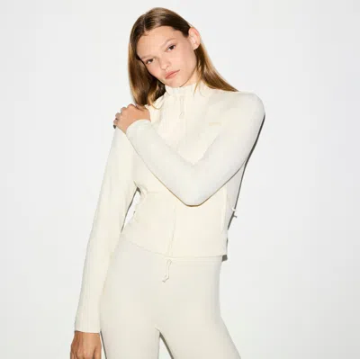 Skims Outdoor Fleece In Neutral