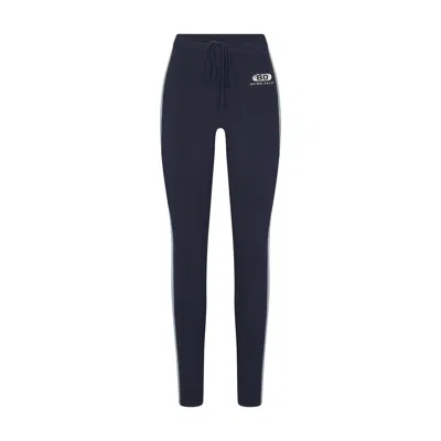 Skims Outdoor In Navy With Opal