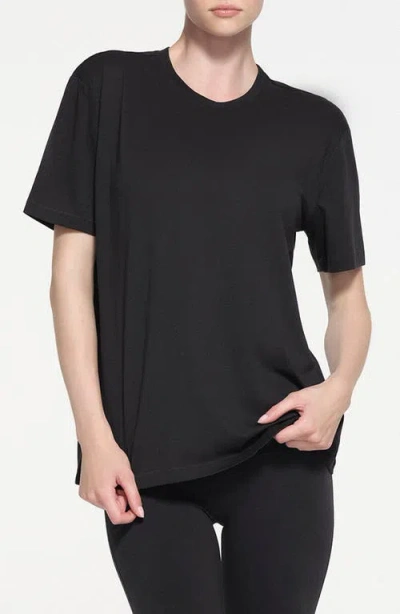 Skims Oversize T-shirt In Onyx