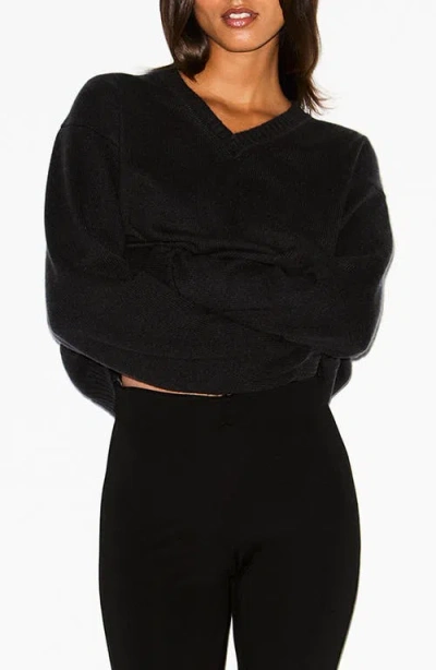 Skims Oversize V-neck Sweater In Black