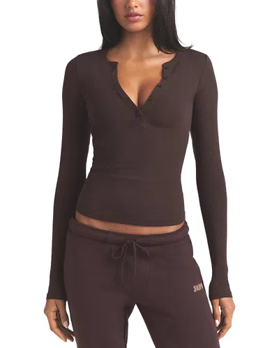 Skims Ribbed Cotton Blend Henley Top In Brown