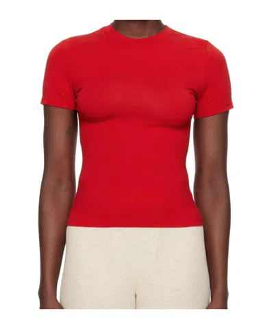 Skims Round Neck Short Sleeve T-shirt In Cherry Color