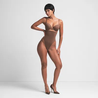 Skims Seamless Sculpt In Brown