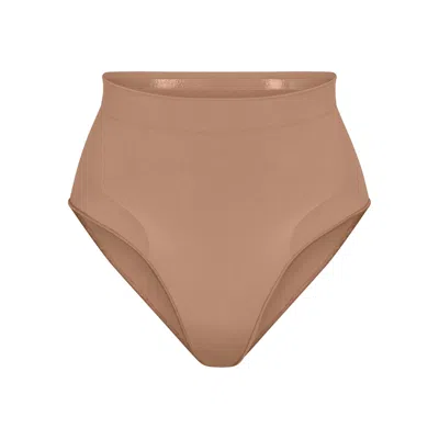 Skims Seamless Sculpt In Brown