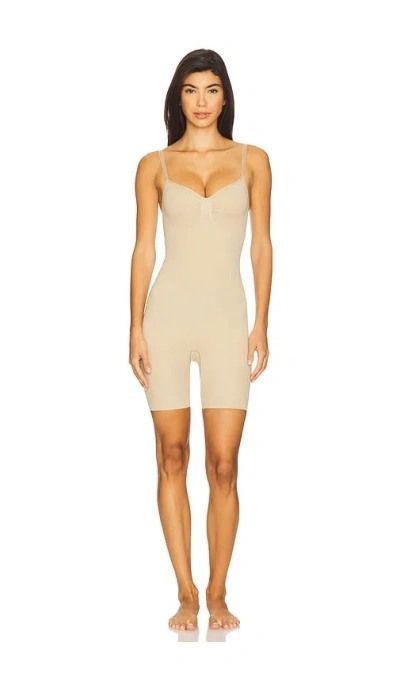 Skims Seamless Sculpt Mid Thigh Bodysuit In Brown