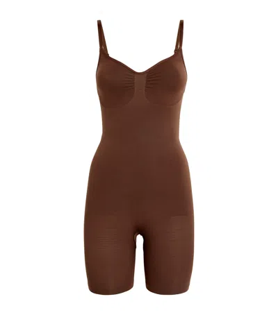 SKIMS SEAMLESS SCULPT MID-THIGH BODYSUIT