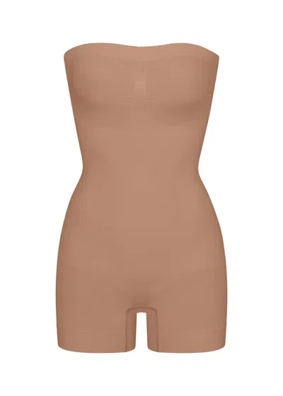 Skims Seamless Sculpt Strapless Shortie Body In Nude