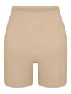 Skims Seamless Shorts In Neutral
