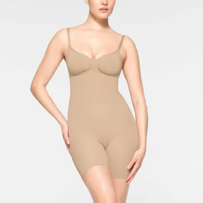 Skims Semaless Sculpt Low Back Mid Thigh Bodysuit In Clay