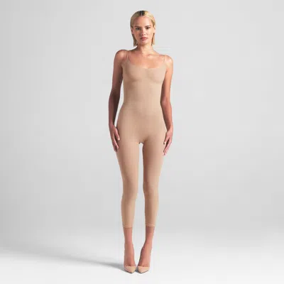 Skims Sheer Seamless In Brown