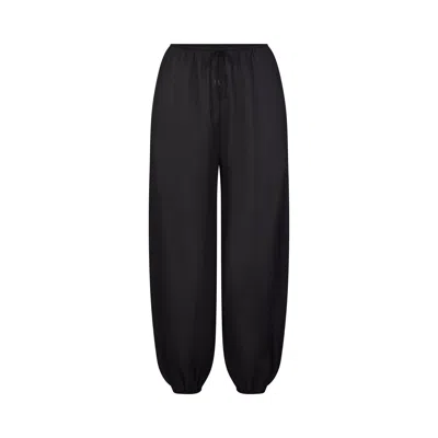 Skims Small In Black