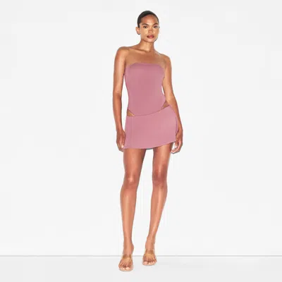 Skims Smooth Layers In Brown