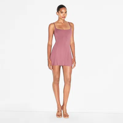 Skims Smooth Layers In Brown