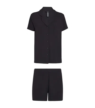 Skims Soft Lounge Short Pyjamas In Black