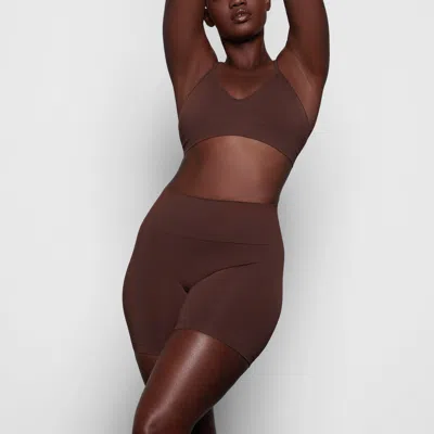 Skims Soft Smoothing Seamless In Brown