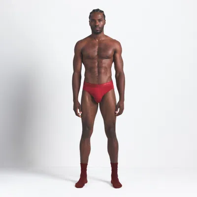 Skims Stretch In Red