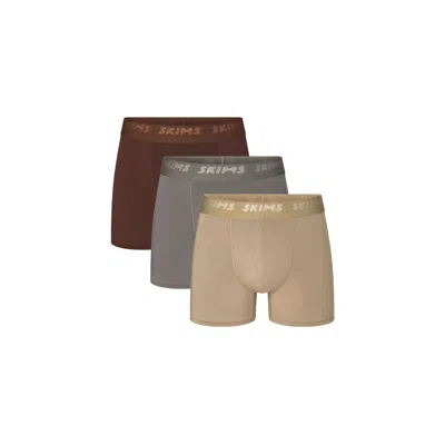 Skims Stretch In Desert Multi