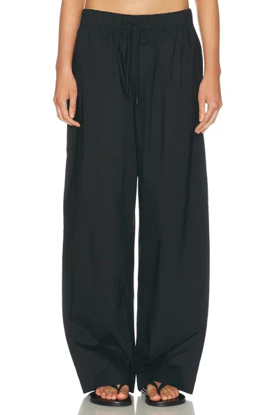 Skims Swiss Cotton Sateen Oversized Drawstring Pant In Black