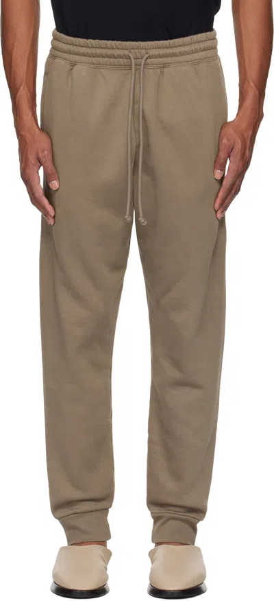 Skims Taupe Fleece Lounge Tapered Sweatpants In Truffle