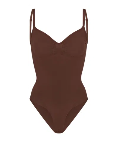 Skims Womens Cocoa Seamless Sculpt Fitted Stretch-woven Body
