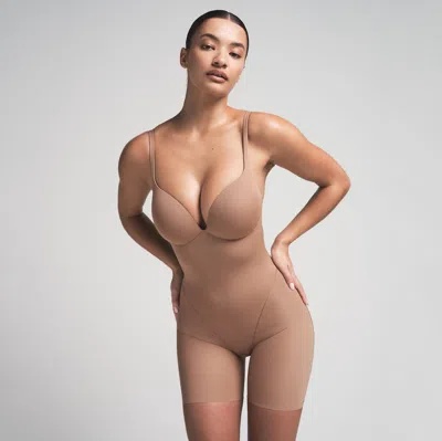 Skims Ultimate Body In Brown