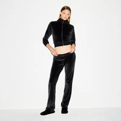 Skims Velour In Black