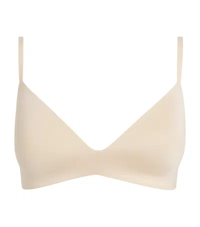 Skims Wireless Form T-shirt Bra In Beige