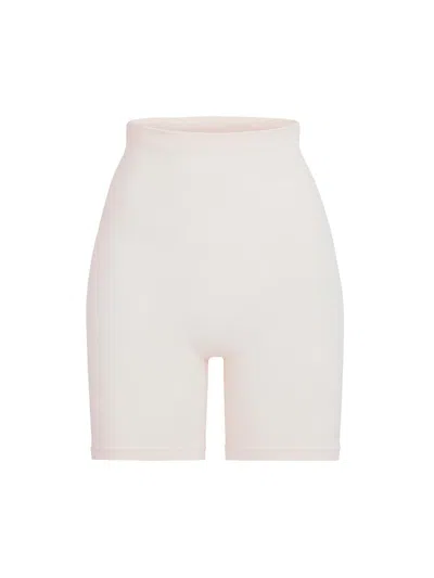 Skims Seamless Sculpt Mid Thigh Short In Neutral