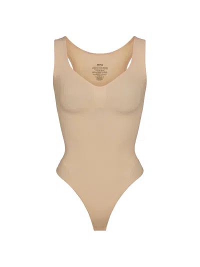Skims Women's Seamless Sculpt Scoopneck Thong Bodysuit In Brown