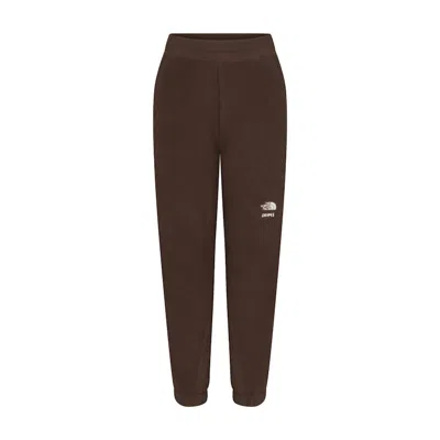 Pre-owned Skims Women's  X Tnf 1995 Retro Denali Fleece Pant In Cocoa