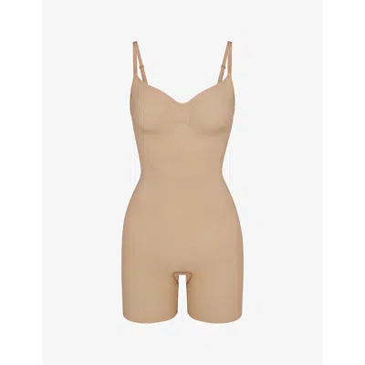 SKIMS WOMENS SKIMS SCULPT RUCHED STRETCH-WOVEN BODY,66101896