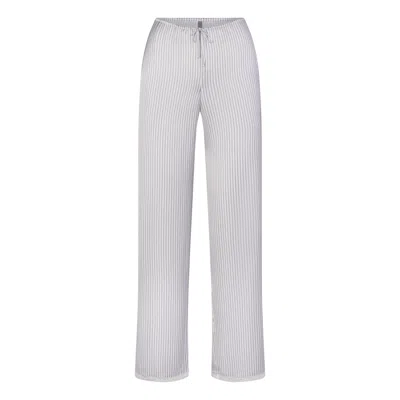 Skims Woven Shine In White