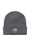 Skims X The North Face Logo-details Beanie Hat In Gray