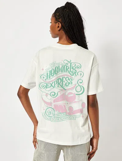 Skinnydip London Harry Potter X Skinnydip Hogwarts Express T-shirt In Ecru In White