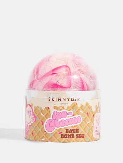 Skinnydip London Loofah And Ice Cream Bath Bomb Gift Set