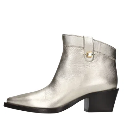 Skorpios Boots In Silver