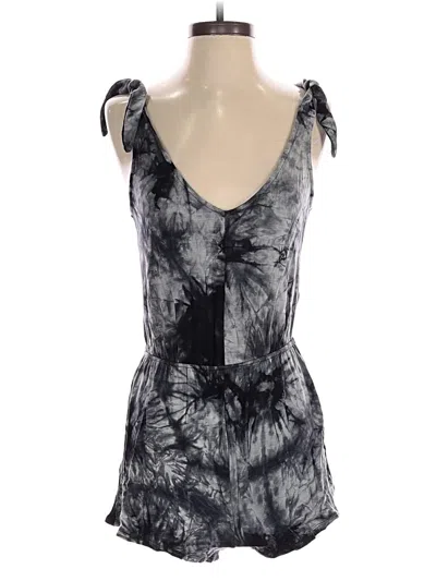 Pre-owned Sky And Sparrow Romper In Gray